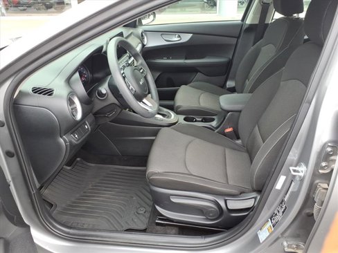 Used 2024 Kia Forte LXS image 11