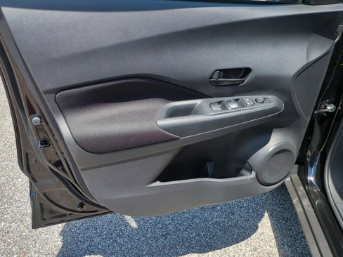 New 2025 Nissan Kicks Play S image 11
