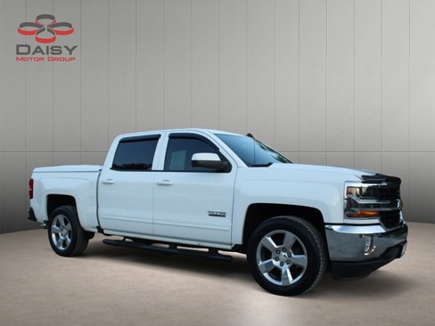 Used 2017 Chevrolet Silverado 1500 LT w/ Texas Edition image 3