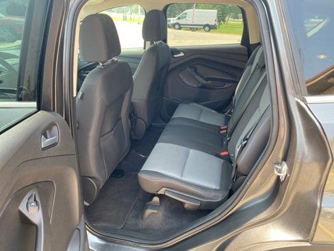 Used 2017 Ford Escape SE image 14