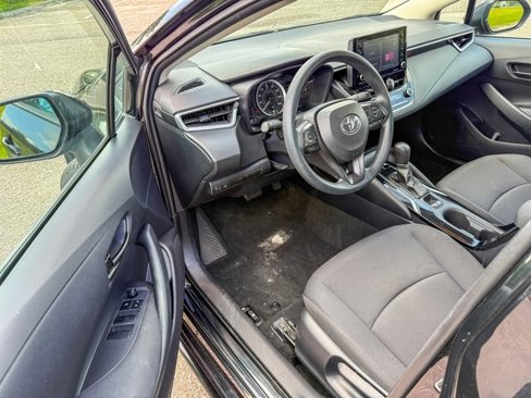 Used 2022 Toyota Corolla LE image 8