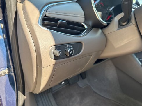 Used 2019 Chevrolet Malibu LT w/ Leather Package image 37
