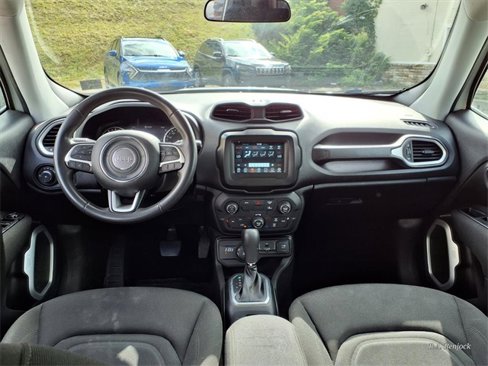 Used 2021 Jeep Renegade Latitude image 13