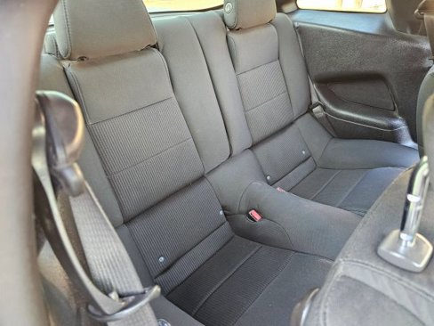 Used 2013 Ford Mustang Coupe image 9