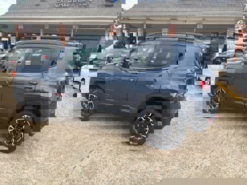 Used 2023 Jeep Renegade Trailhawk image 3