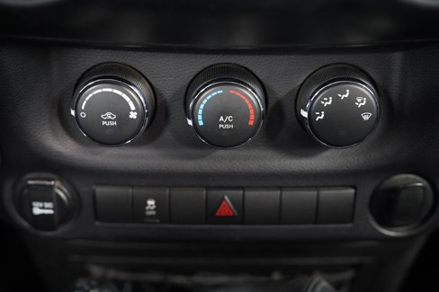 Used 2015 Jeep Wrangler Sport image 22