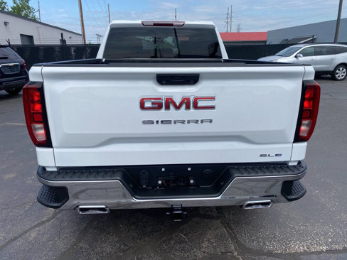 Used 2023 GMC Sierra 1500 SLE image 10