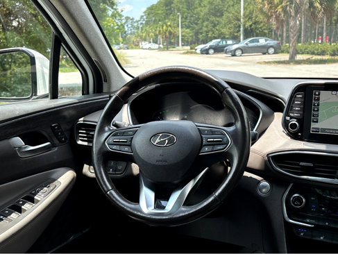 Used 2020 Hyundai Santa Fe Limited image 17