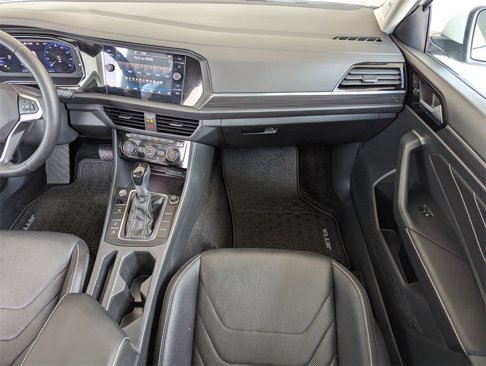 Certified 2024 Volkswagen Jetta SEL image 17