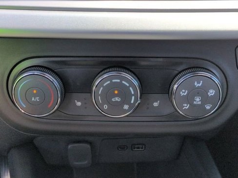 New 2025 Chevrolet Trax LS w/ LS Convenience Package image 9