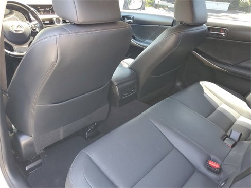 Used 2016 Lexus IS 200t image 11