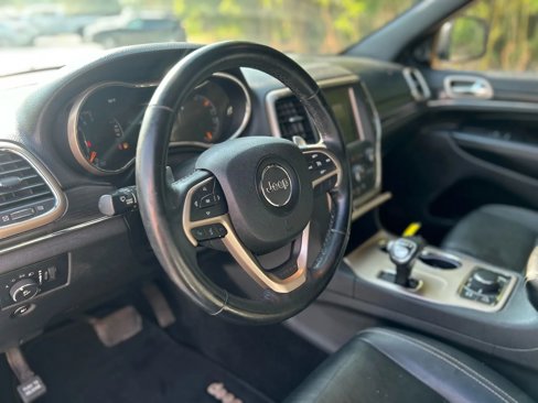 Used 2014 Jeep Grand Cherokee Limited image 12