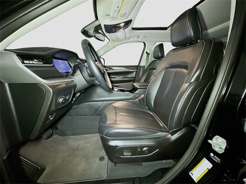 Certified 2022 Jeep Grand Cherokee Limited image 17
