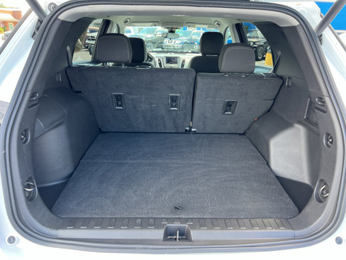 Used 2023 Chevrolet Equinox LT w/ Driver Convenience Package image 17