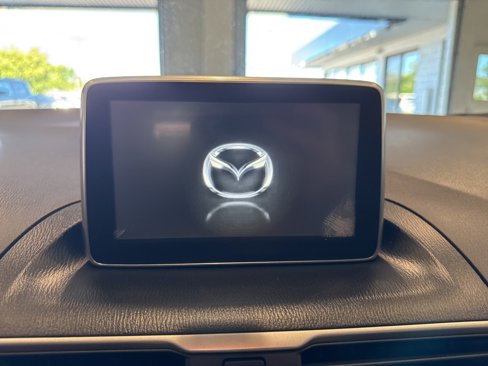 Used 2016 MAZDA MAZDA3 i Grand Touring image 25