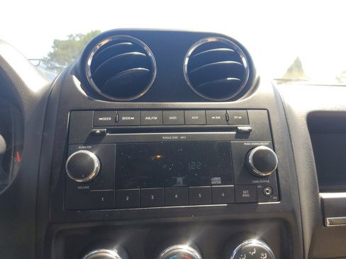 Used 2011 Jeep Compass 2WD image 19