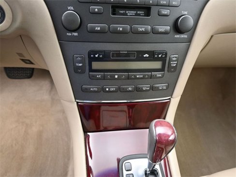Used 2004 Lexus ES 330 image 31