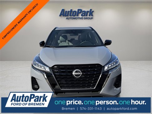 Used 2023 Nissan Kicks SR w/ SR Premium Package image 2