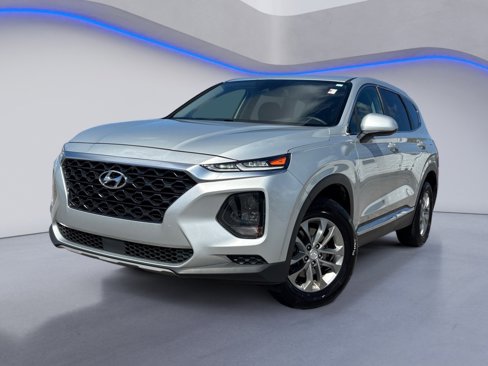 Used 2020 Hyundai Santa Fe SE image 2