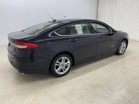 Used 2018 Ford Fusion S image 5
