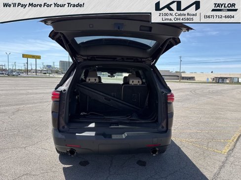 Used 2022 Chevrolet Traverse LT image 14