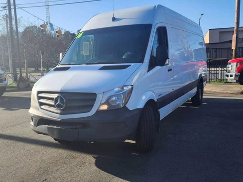 Used 2016 Mercedes-Benz Sprinter 2500 image 4