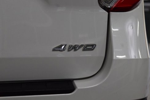 Used 2021 Ford Explorer XLT w/ Equipment Group 202A image 22