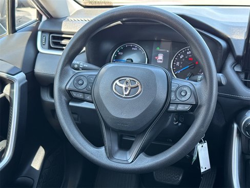 Used 2021 Toyota RAV4 LE image 22