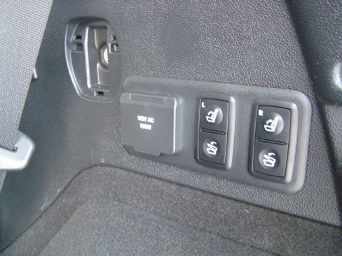 Used 2011 Mercedes-Benz GL 320 BlueTEC 4MATIC image 11