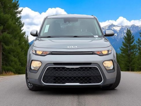 Used 2022 Kia Soul LX w/ Technology Package image 3