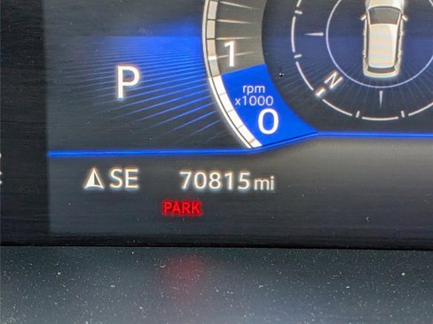 Used 2023 Volkswagen Tiguan SE image 31