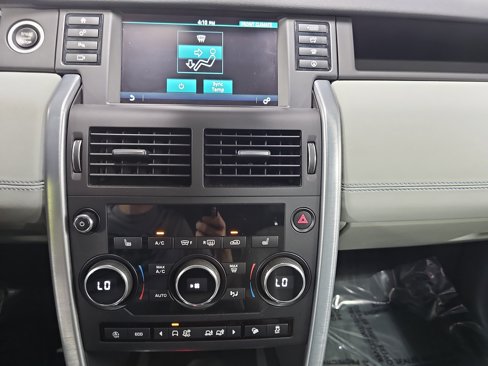 Used 2019 Land Rover Discovery Sport SE image 22