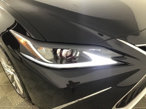 Used 2023 Lexus ES 350 Luxury image 25