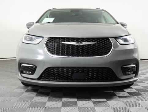 Used 2022 Chrysler Pacifica Touring-L image 2