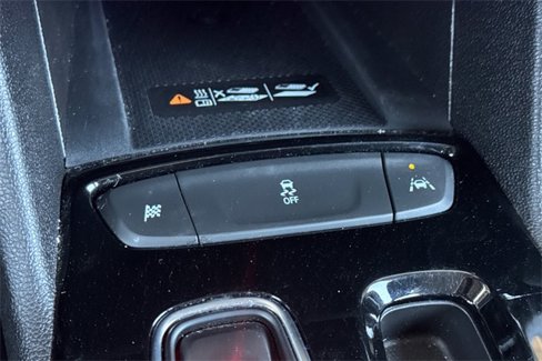 Used 2022 Chevrolet Bolt EUV Premier w/ Sun & Sound Package image 31