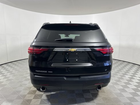 Used 2022 Chevrolet Traverse LT image 6