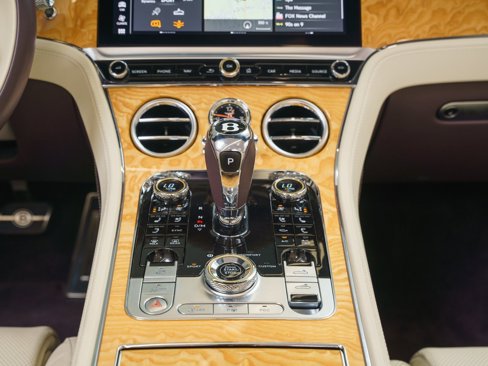 Used 2022 Bentley Continental GT image 12