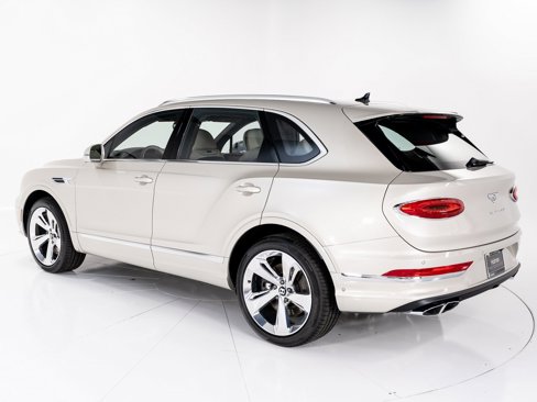 New 2025 Bentley Bentayga image 3