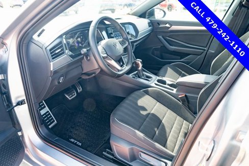 Certified 2023 Volkswagen Jetta Sport image 16