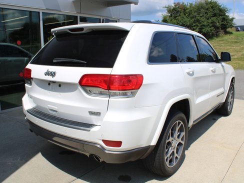 Used 2018 Jeep Grand Cherokee Limited image 4
