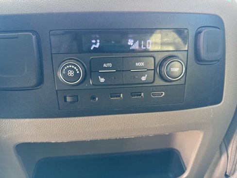 Used 2019 GMC Yukon XL SLT w/ Open Road Package image 47