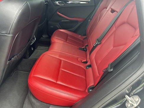 Used 2018 Porsche Macan S image 28