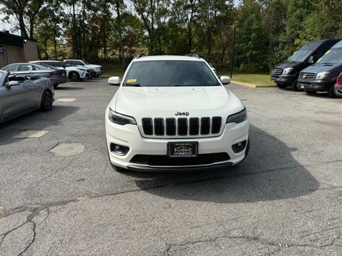 Used 2019 Jeep Cherokee High Altitude image 2