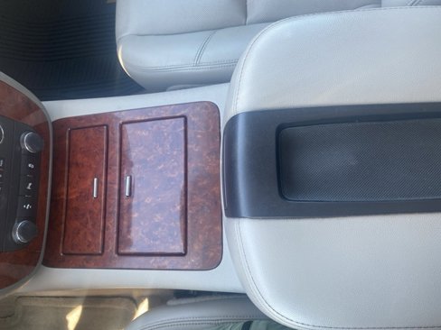Used 2012 Chevrolet Avalanche LTZ image 24