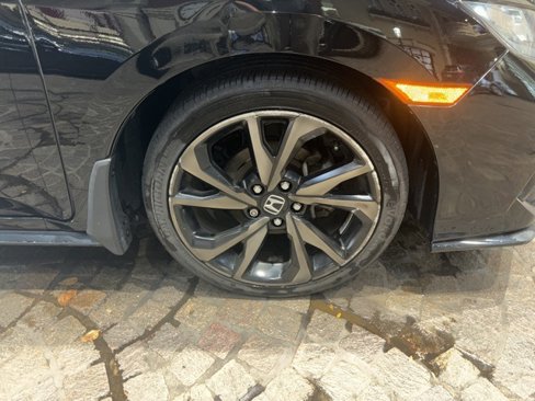Used 2018 Honda Civic Sport image 22