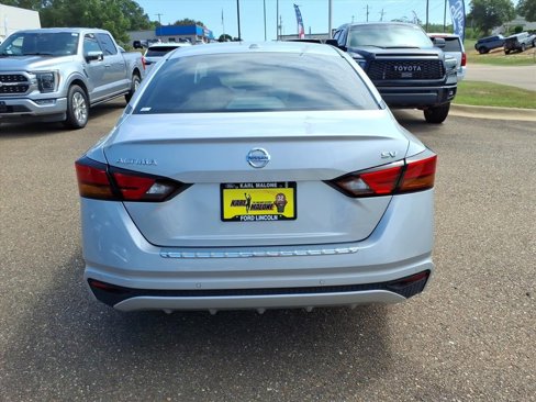Used 2022 Nissan Altima 2.5 SV image 4