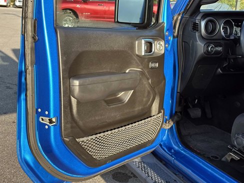 Used 2022 Jeep Wrangler Unlimited Sport image 18