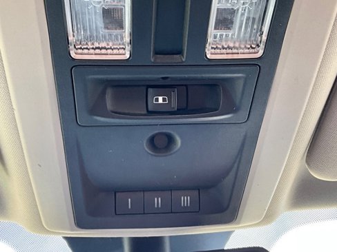 Used 2013 RAM 1500 Laramie w/ Convenience Group image 19