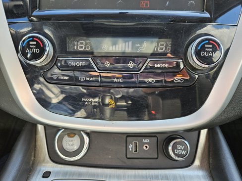 Used 2018 Nissan Murano SV image 26
