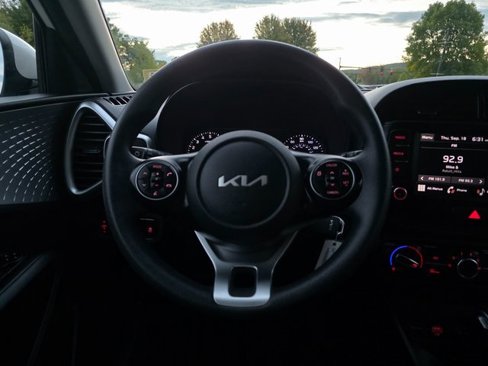 Certified 2022 Kia Soul LX w/ Technology Package image 22